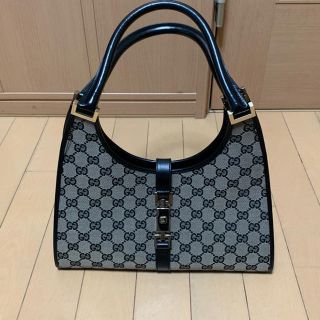 グッチ(Gucci)のGUCCI かばん(ショルダーバッグ)