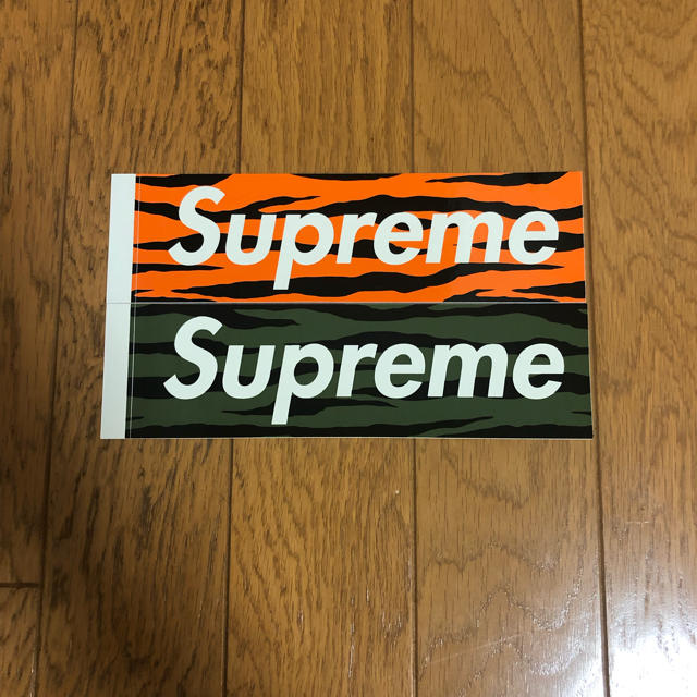 supreme ゼブラ ステッカー