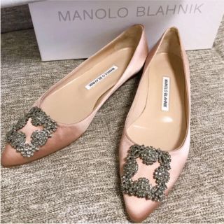 マノロブラニク(MANOLO BLAHNIK)のマノロブラニク   ハンギシ フラット37.5(バレエシューズ)