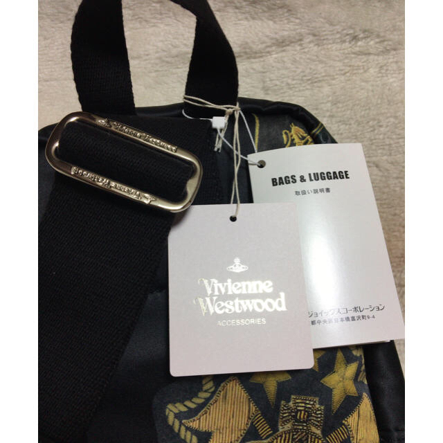 Vivienne Westwood(ヴィヴィアンウエストウッド)の☆新品 未使用☆ヴィヴィアンウエストウッドマン サコッシュ ボティーバッグ☆ メンズのバッグ(ボディーバッグ)の商品写真