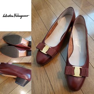 サルヴァトーレフェラガモ(Salvatore Ferragamo)のミン様専用　Ferragamo ヴァラパンプス(ハイヒール/パンプス)