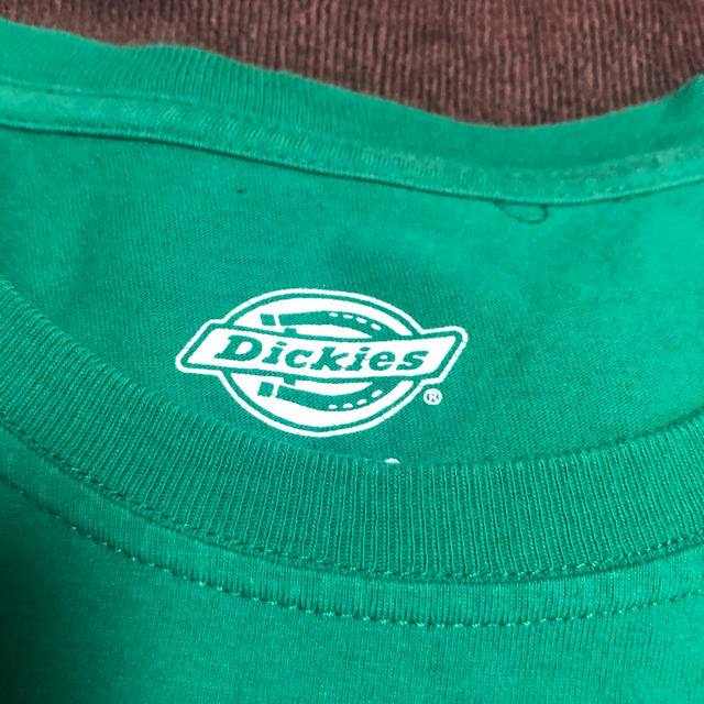 Dickies(ディッキーズ)のDickies ディッキーズ Tシャツ 緑 グリーン 値下げ中❗️ レディースのトップス(Tシャツ(半袖/袖なし))の商品写真