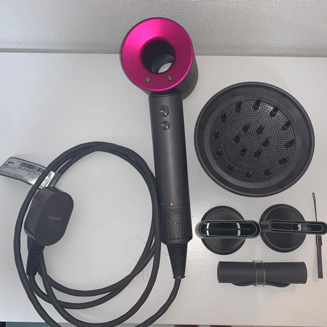 Dyson(ダイソン)のダイソンヘアドライヤー スマホ/家電/カメラの美容/健康(ドライヤー)の商品写真