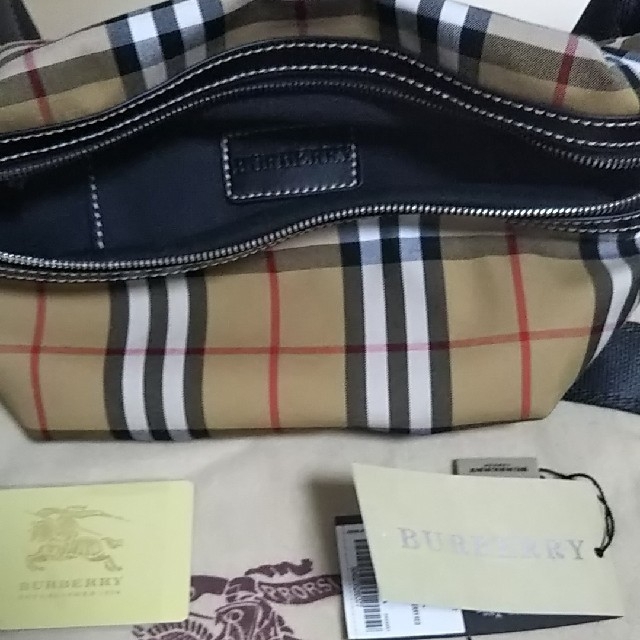 BURBERRY(バーバリー)のバーバリー ボディバック(熊五郎さん専用) メンズのバッグ(ウエストポーチ)の商品写真