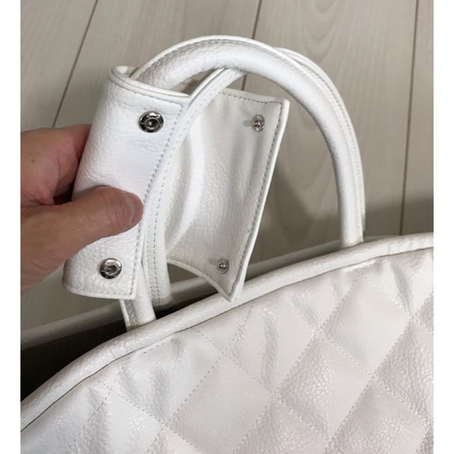 POLA(ポーラ)の新品 ホワイト POLAのバッグ  大容量♡ レディースのバッグ(トートバッグ)の商品写真