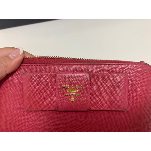 PRADA(プラダ)の訳あり激安！ プラダ 長財布 レディースのファッション小物(財布)の商品写真