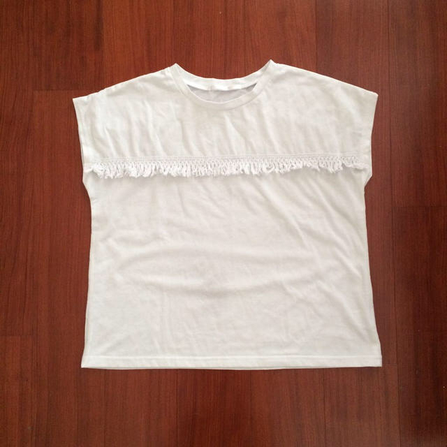 RETRO GIRL(レトロガール)のRETROGIRL フリンジTEE レディースのトップス(Tシャツ(半袖/袖なし))の商品写真