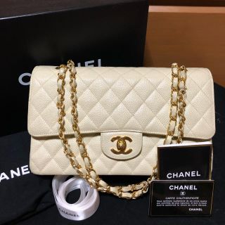 シャネル(CHANEL)のシャネル マトラッセ  キャビアスキン  ライトベージュ  25  フルセット(ショルダーバッグ)