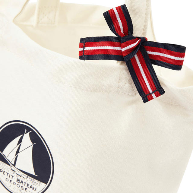 PETIT BATEAU(プチバトー)の新品未使用 プチバトー リボン付きトートバッグ キッズ/ベビー/マタニティのこども用バッグ(トートバッグ)の商品写真