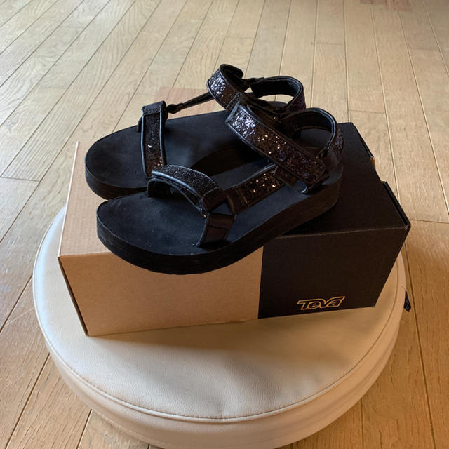 teva レディース