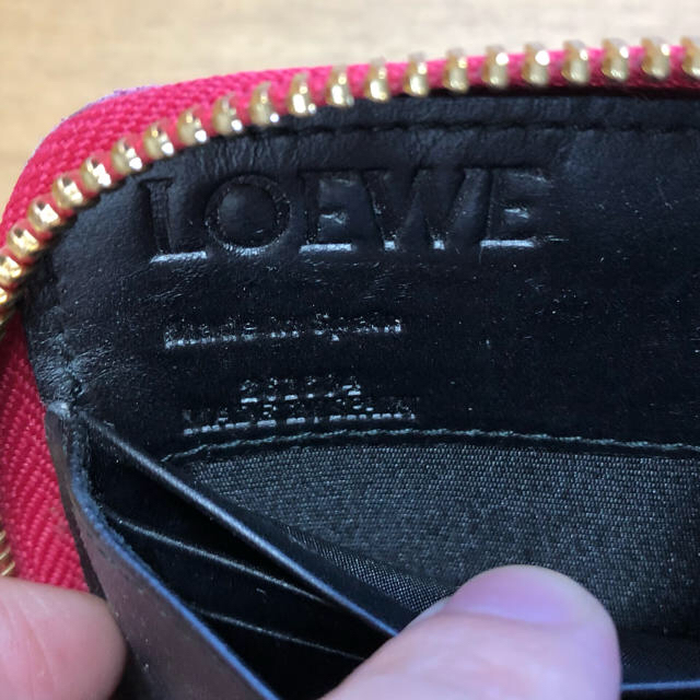 LOEWE(ロエベ)のLOEWEピンク 財布 レディースのファッション小物(財布)の商品写真