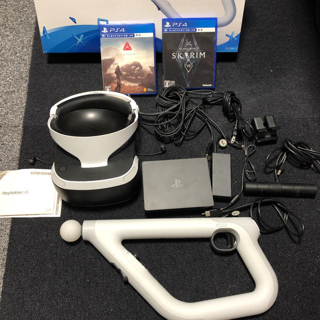 Playstation Vr Ps4 Vr とシューティングコントローラーとディスクの通販 By Myuji S Shop プレイステーションヴィーアールならラクマ