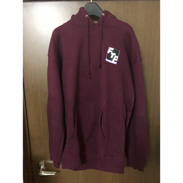 HUF(ハフ)のFTP hoodie M メンズのトップス(パーカー)の商品写真