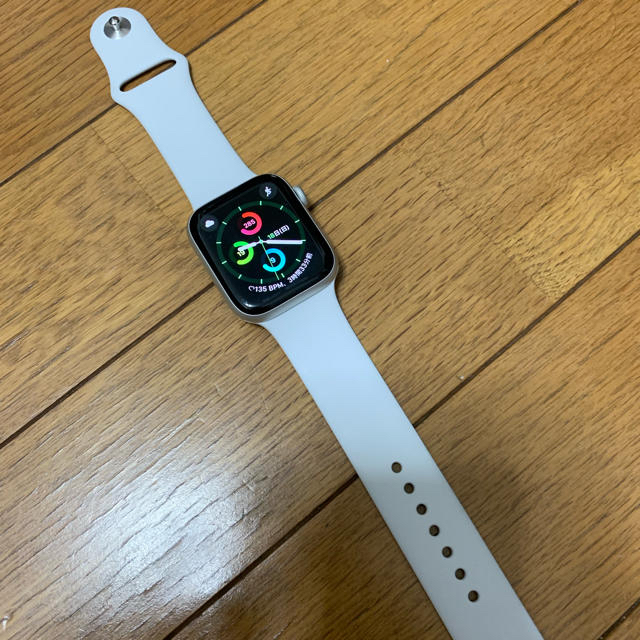 Apple Watch(アップルウォッチ)のハマ様専用！Apple watchseries4 GPSモデル 美中古品 メンズの時計(腕時計(デジタル))の商品写真