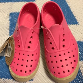 クロックス(crocs)のnative   MILLER  キッズ スリッポン  新品未使用(スニーカー)