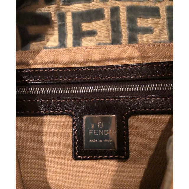 FENDI(フェンディ)のフェンディ   バケット レディースのバッグ(ショルダーバッグ)の商品写真