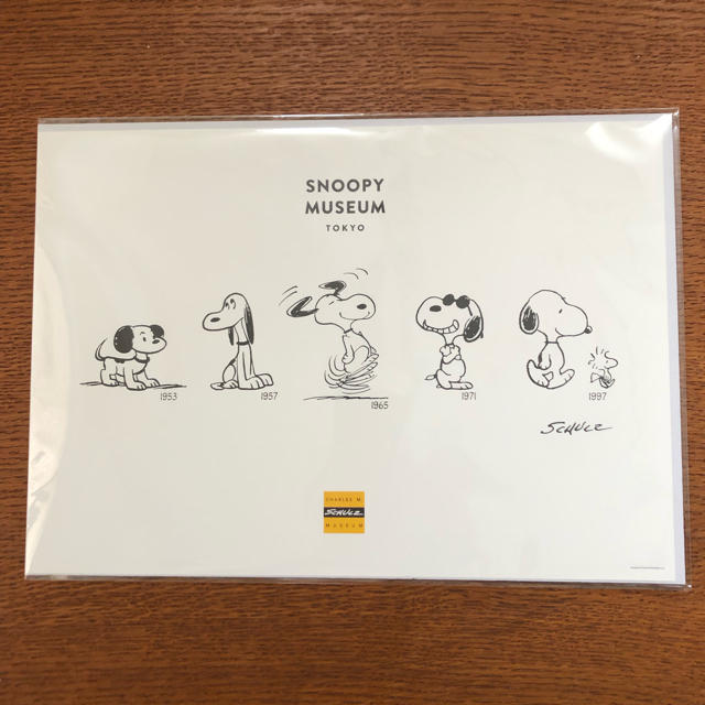 SNOOPY(スヌーピー)の新品☆スヌーピーミュージアム B4ポスター エンタメ/ホビーのアニメグッズ(ポスター)の商品写真