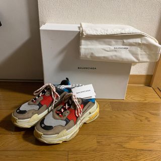 バレンシアガ(Balenciaga)のBALENCIAGA triples(スニーカー)