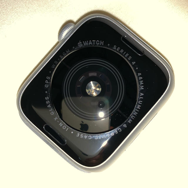 Apple Watch(アップルウォッチ)のApple Watch Series 4 (GPS) - 44mm シルバー メンズの時計(腕時計(デジタル))の商品写真