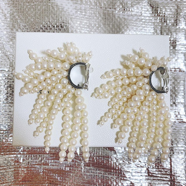 Pearl motif earringsイヤリング