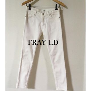 フレイアイディー(FRAY I.D)のFRAY I.D✨白スキニー(カジュアルパンツ)