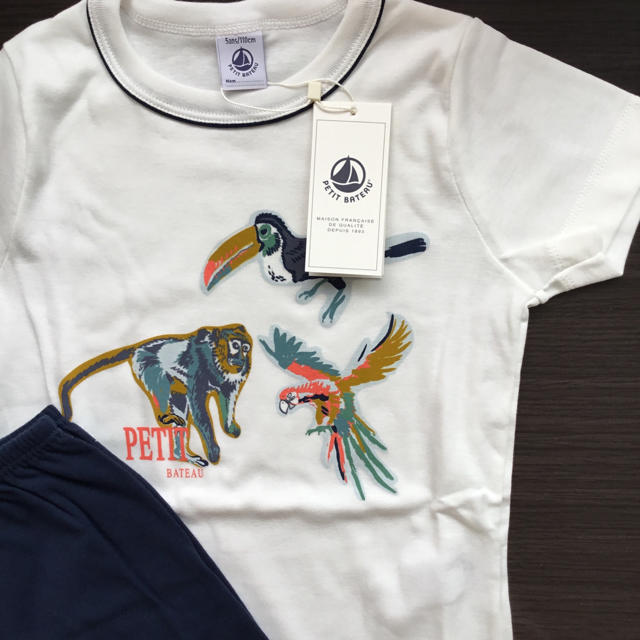 PETIT BATEAU(プチバトー)の【**とみ**様専用】5ans  キッズ/ベビー/マタニティのキッズ服男の子用(90cm~)(パジャマ)の商品写真