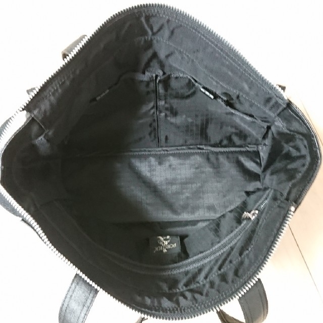 PORTER(ポーター)のPORTER International ポーターインターナショナル バッグ 黒 メンズのバッグ(ショルダーバッグ)の商品写真