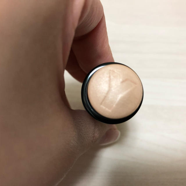 Yves Saint Laurent Beaute(イヴサンローランボーテ)のハイライト コスメ/美容のベースメイク/化粧品(フェイスカラー)の商品写真