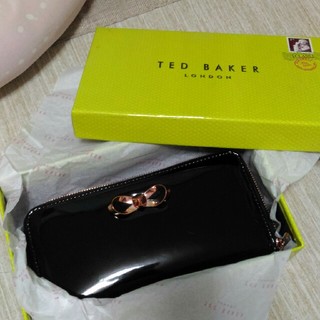 テッドベイカー(TED BAKER)のTED BAKER 長財布　美品(財布)