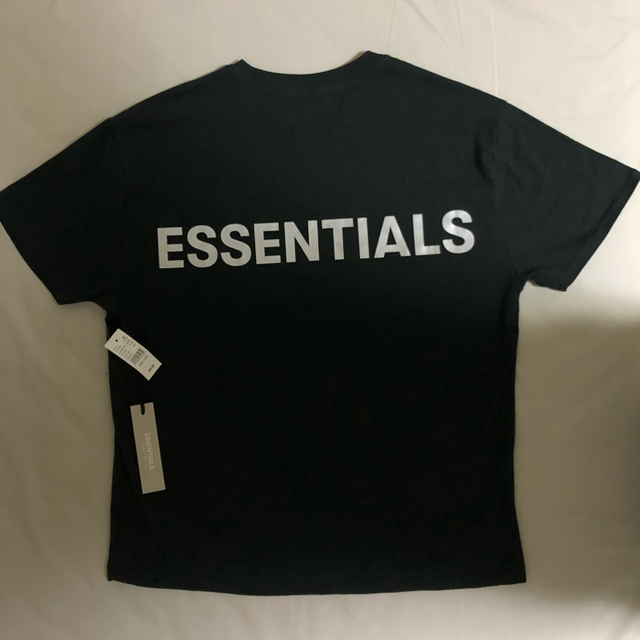 FEAR OF GOD(フィアオブゴッド)のFOG Essentials Boxy Tシャツ M メンズのトップス(Tシャツ/カットソー(半袖/袖なし))の商品写真