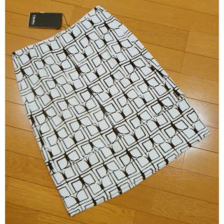 マックスマーラ(Max Mara)のマックスマーラ スカート オフホワイト(ひざ丈スカート)