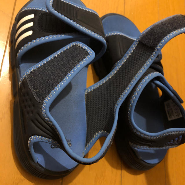 adidas(アディダス)のsakura様専用adidas サンダル キッズ/ベビー/マタニティのベビー靴/シューズ(~14cm)(サンダル)の商品写真