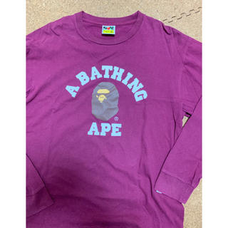 アベイシングエイプ(A BATHING APE)の激安XLサイズ！ BAPEカラーカレッジ猿ロングTシャツ紫(Tシャツ/カットソー(七分/長袖))