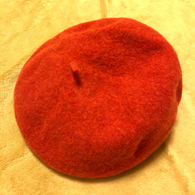 BEAMS BOY(ビームスボーイ)のビームスボーイbeamsboy❤︎濃いめオレンジベレー帽 レディースの帽子(ハンチング/ベレー帽)の商品写真