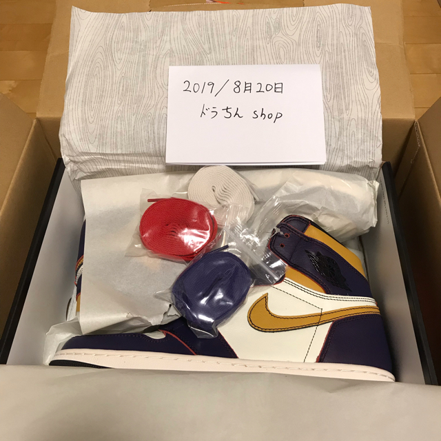 NIKE(ナイキ)の価格急騰中 ナイキ SB ✖️ AIR  JORDAN 1 レイカーズ シカゴ メンズの靴/シューズ(スニーカー)の商品写真