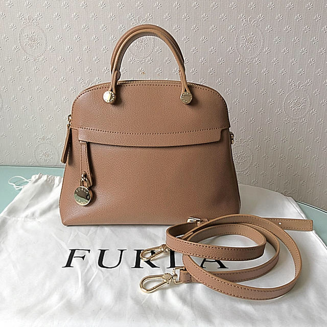 FURLA フルラ  未使用 2way パイパー Ｓ カプチーノ