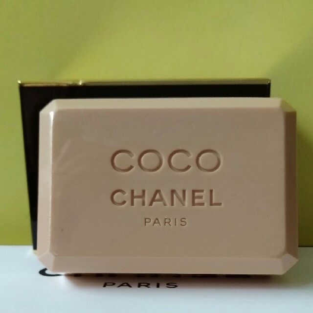 CHANEL(シャネル)の新品　CHANEL　COCO  石鹸　150グラム コスメ/美容のボディケア(ボディソープ/石鹸)の商品写真