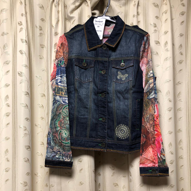 DESIGUAL(デシグアル)のデシグアル デニムのジャケット レディースのジャケット/アウター(Gジャン/デニムジャケット)の商品写真