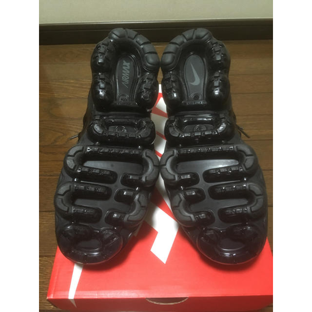 NIKE(ナイキ)のついたす様専用Nike AirVapormax Plus TripleBlack メンズの靴/シューズ(スニーカー)の商品写真