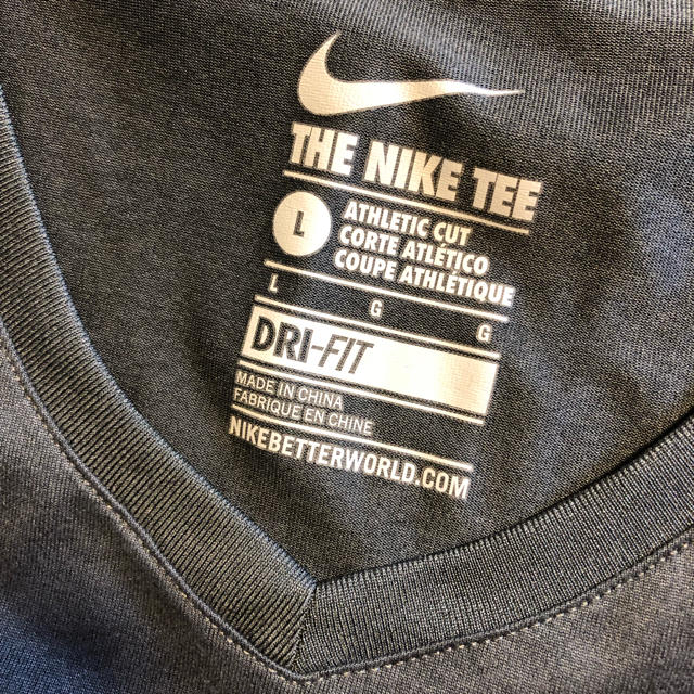 NIKE(ナイキ)のNIKE DRI-FIT レディースのトップス(Tシャツ(半袖/袖なし))の商品写真