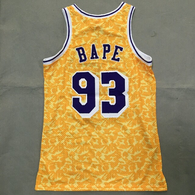 A BATHING APE(アベイシングエイプ)のBAPE X LAKERS NO.93 XL スポーツベスト メンズのトップス(Tシャツ/カットソー(半袖/袖なし))の商品写真