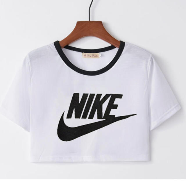 NIKE(ナイキ)のココ様専用 レディースのトップス(Tシャツ(半袖/袖なし))の商品写真