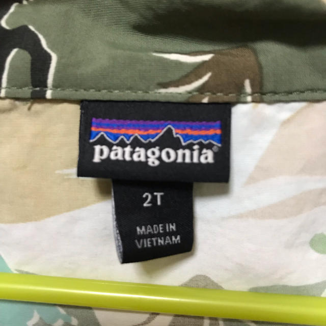 patagonia(パタゴニア)のパタゴニア ウィンドブレーカー 2T キッズ/ベビー/マタニティのキッズ服男の子用(90cm~)(ジャケット/上着)の商品写真