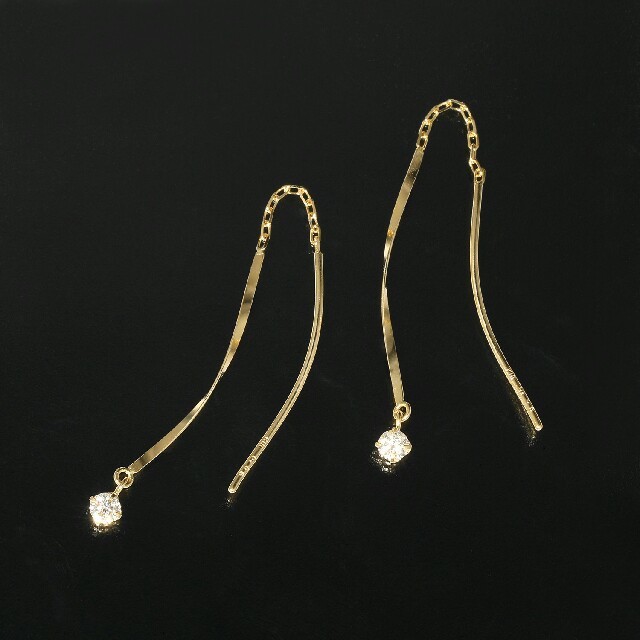 ジュエリーシー １８Ｋ ダイヤモンド スパイラルライン ピアス