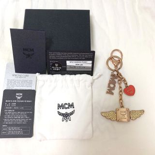 エムシーエム(MCM)の《正規品》 MCM ハート羽キーリング(キーホルダー)