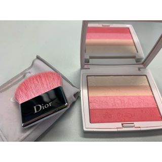 クリスチャンディオール(Christian Dior)のディオールスノー チェリーブルームパウダー001(チーク)