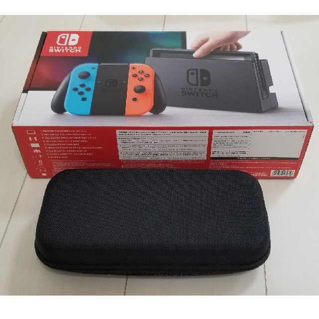 Nintendo Switch(ニンテンドースイッチ)の週末値下げ Nintendo Switch JoyCon ネオンブルー/レッド エンタメ/ホビーのゲームソフト/ゲーム機本体(家庭用ゲーム機本体)の商品写真