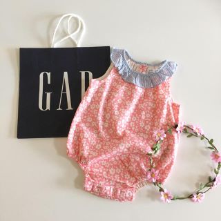 ベビーギャップ(babyGAP)の新品♡baby gap♡花柄 ロンパース /ラルフローレン ザラベビー ユニクロ(ワンピース)