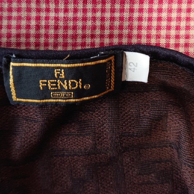 FENDI(フェンディ)の値下げ！早い者勝ち！FENDI フェンディ ズッカ総柄 半袖カットソー レディースのトップス(カットソー(半袖/袖なし))の商品写真