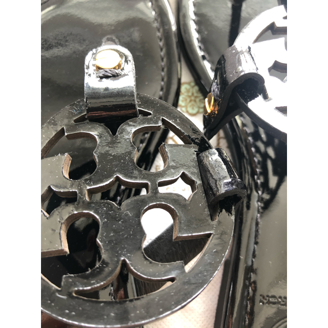 Tory Burch(トリーバーチ)の未使用トリーバーチTORY BURCH トングサンダル MILLER黒 36.5 レディースの靴/シューズ(サンダル)の商品写真
